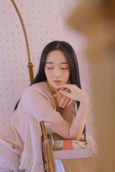 和纯情皇帝谈个恋爱