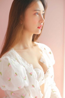 夫人每天都在崩贫穷人设